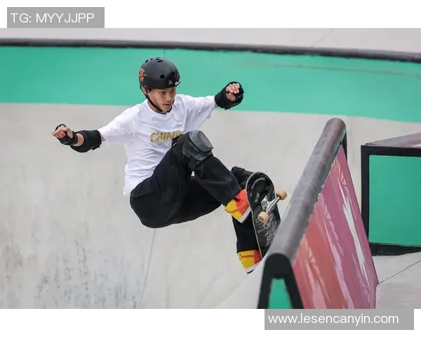 武汉滑板队在滑板精英赛中的耐力表现分析与精彩点评