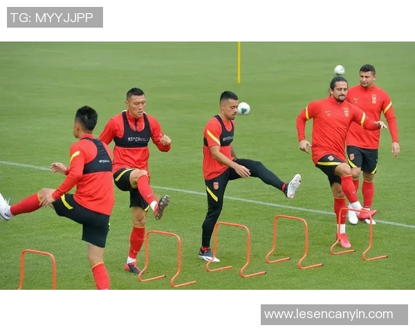 足球盛宴揭秘北京足球队如何实现高效团队协作与默契配合